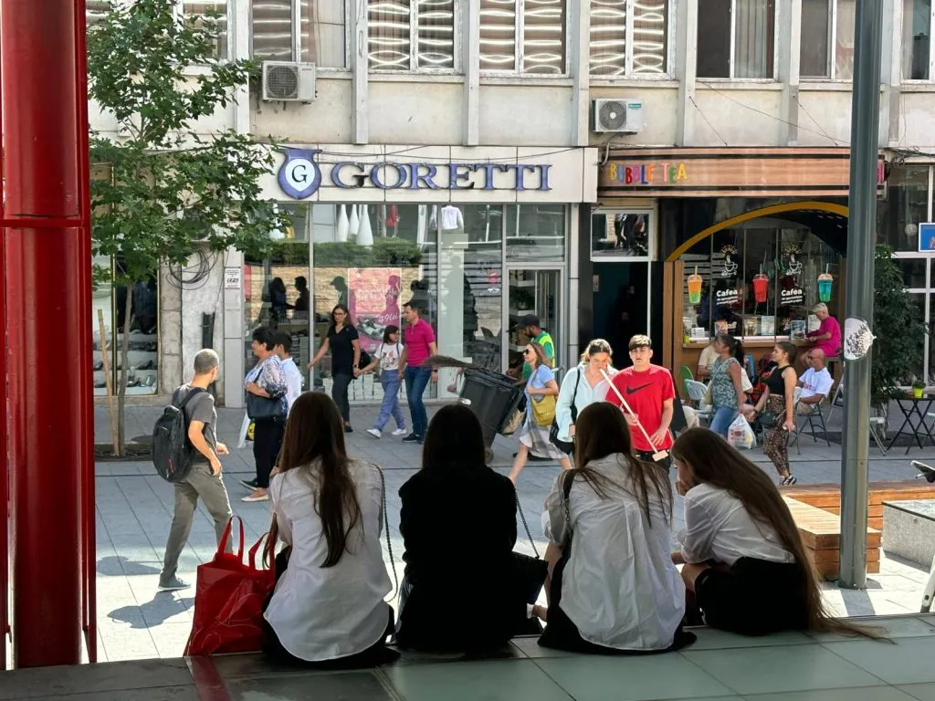 Școala a început la terase. Cafenelele, pline în prima zi de școală – foto 7