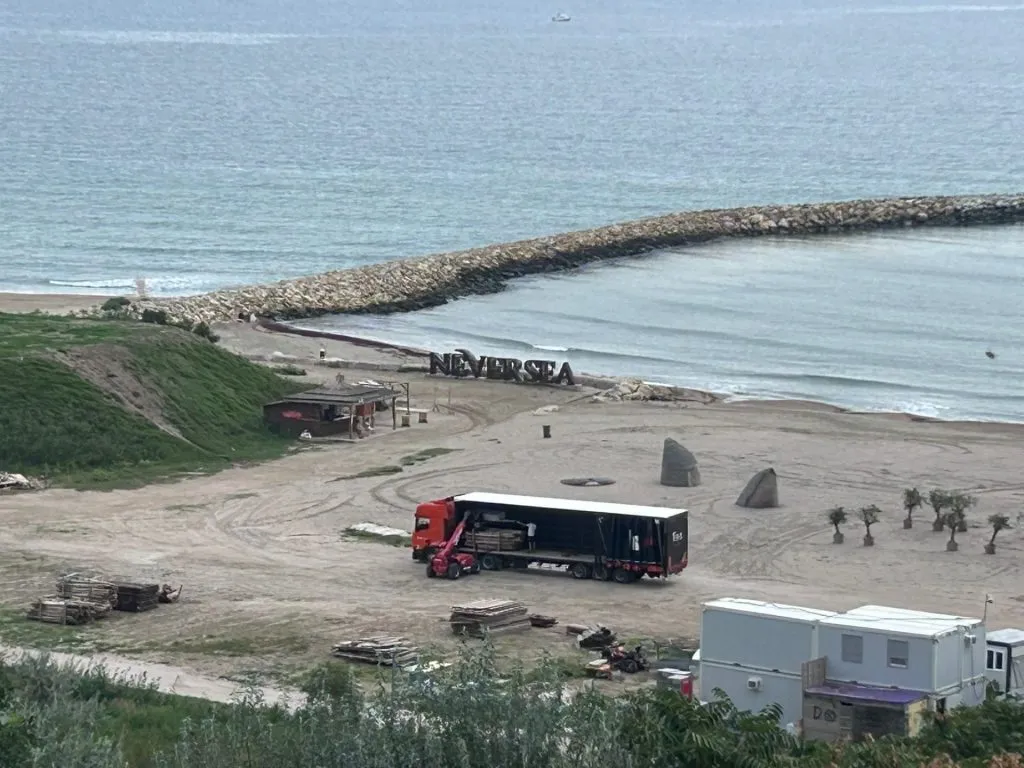Șezlongurile încep să dispară de pe plajele litoralului – foto 6