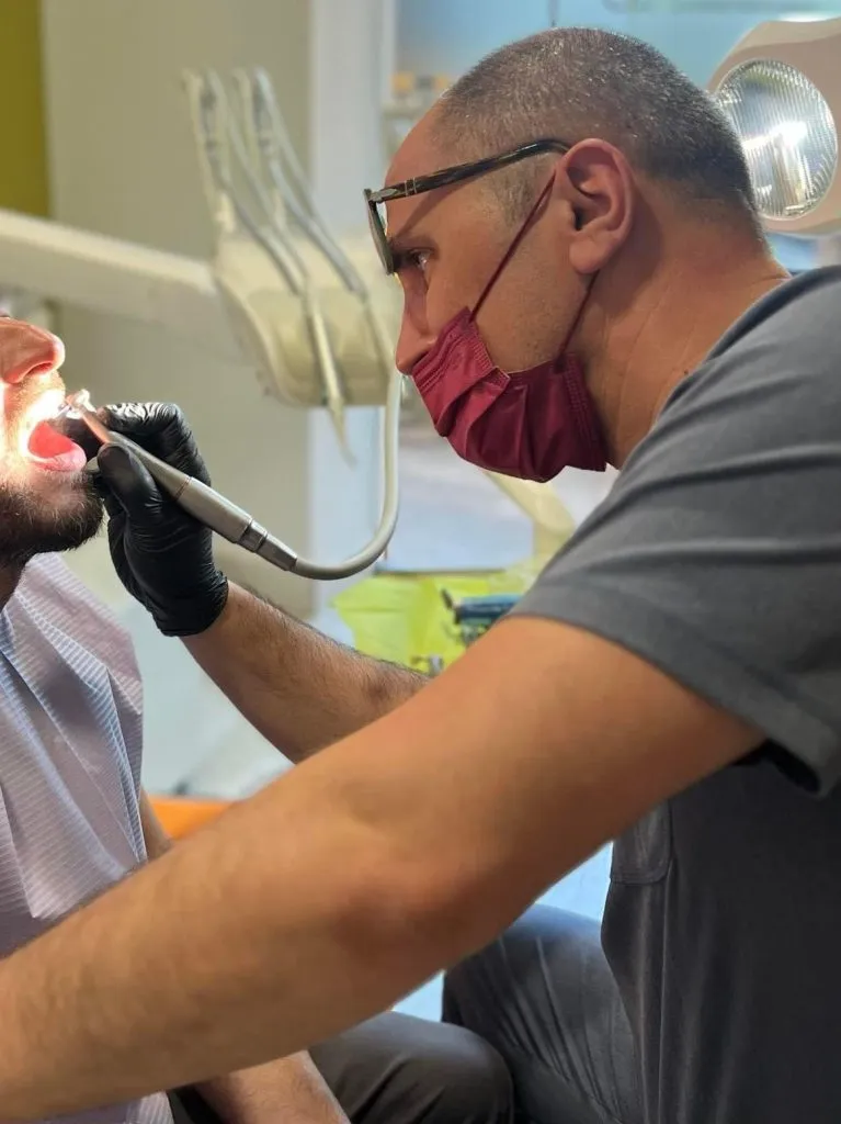Costurile implantului dentar. În serviciile medicale stomatologice, mai ieftin înseamnă întotdeauna mai puțin! – foto 3