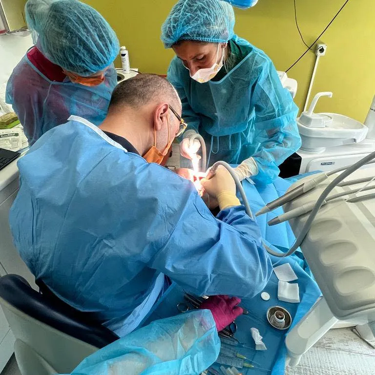 Costurile implantului dentar. În serviciile medicale stomatologice, mai ieftin înseamnă întotdeauna mai puțin! – foto 5