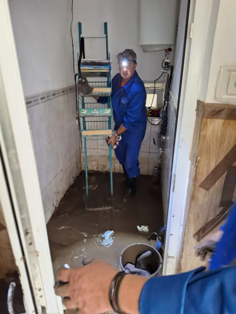 Asociația Corpul Salvatorilor Voluntari din România, în sprijinul românilor afectați de inundațiile devastatoare din Galați – foto 4