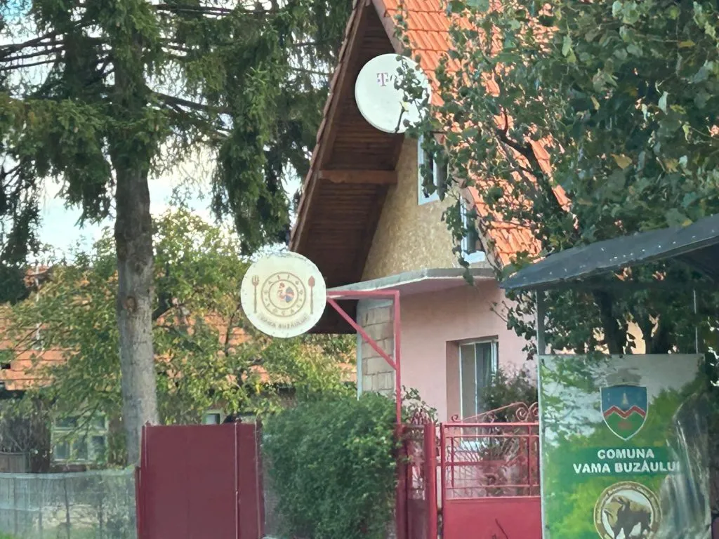 Liniște și deconectare, în mijlocul pustietății. All inclusive în vârf de munte (FOTO) – foto 15