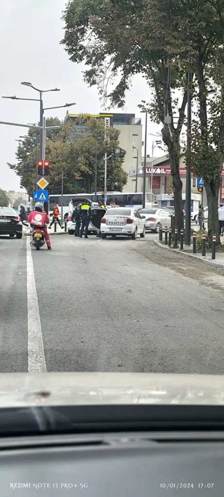 Traficul, dat peste cat din cauza ploilor – foto 4