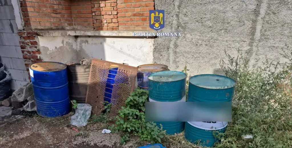 Șir de nereguli depistate de polițiști la centre de dezmembrări auto din Tulcea (FOTO) – foto 6