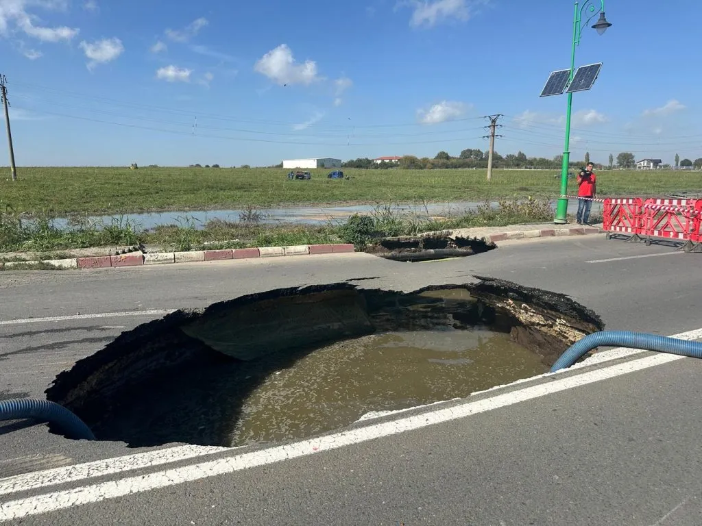 RAJA: Cauza surpării asfaltului de pe DJ 226 – foto 4