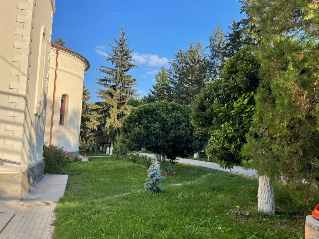 Mănăstirea Cocoș – bijuteria spirituală a Dobrogei (GALERIE FOTO) – foto 10