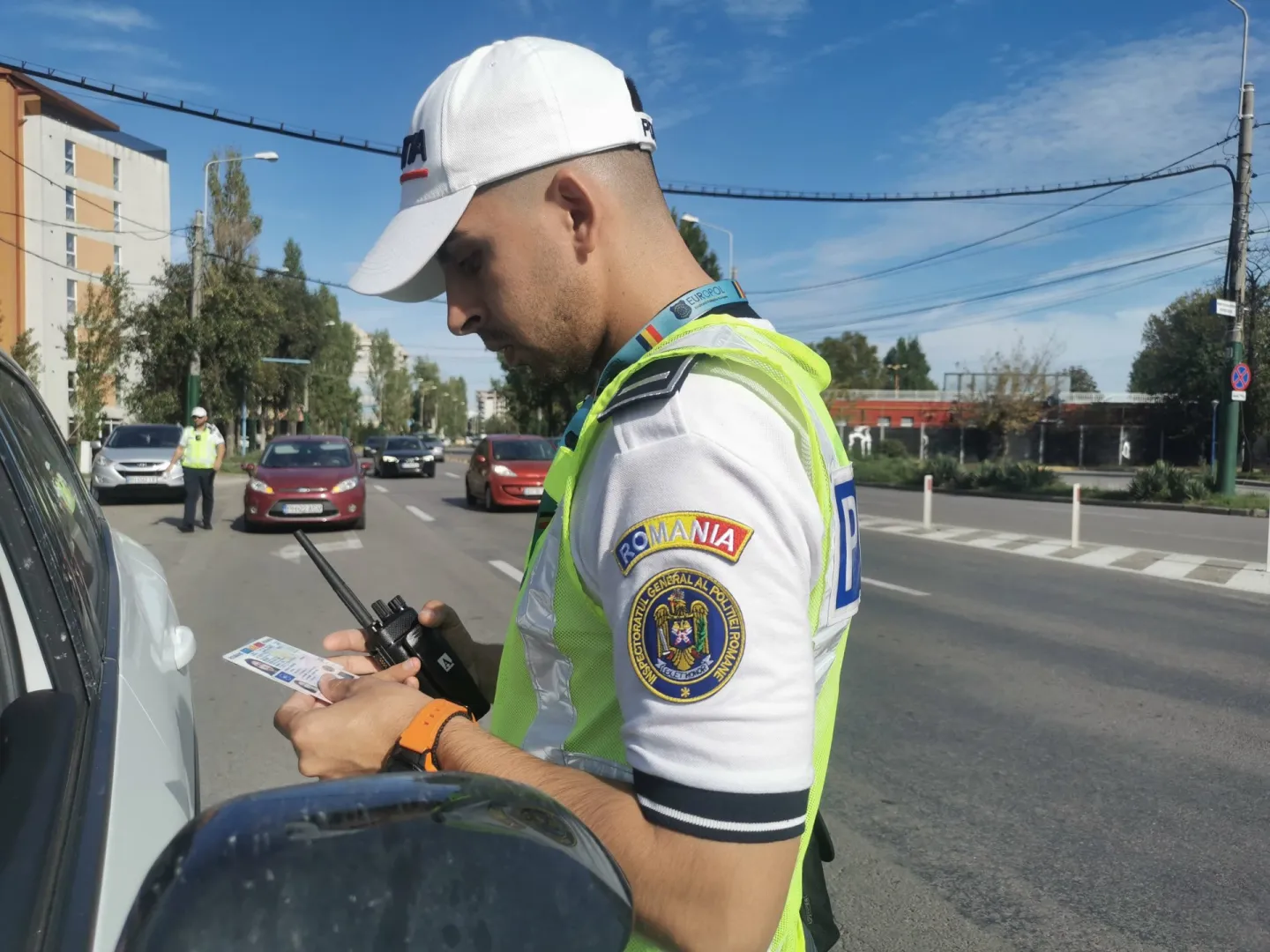 Operațiunea „Focus on the road”: Șoferii care nu sunt atenți în trafic, sancționați de polițiștii constănțeni