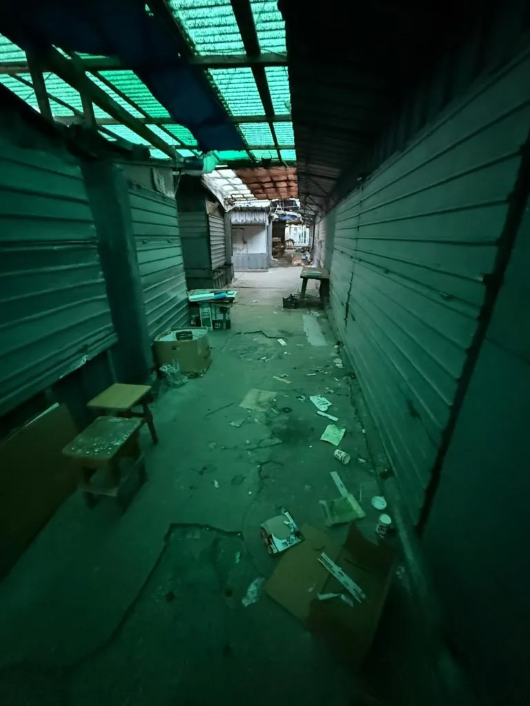Sfârșit pentru Bazarul „La Ruși”. Se pune „punct” unei istorii de aproape 3 decenii – foto 7