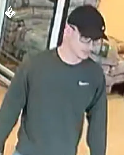 Poliția olandeză publică poza unui posibil suspect în cazul furtului de la Muzeul Drents – foto 3