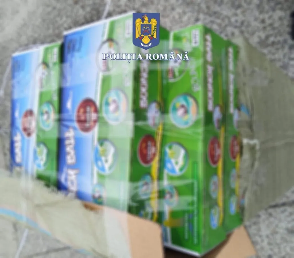 Peste 1.000 de jucării contrafăcute, confiscate în Portul Constanța – foto 3