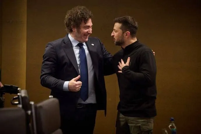 Se dezice președintele Argentinei de omologul său ucrainean? – foto 5