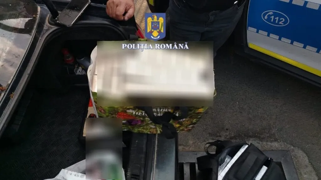 Reținuți pentru contrabandă cu țigări – foto 4