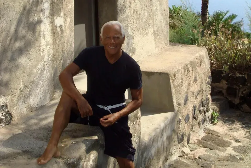 La 91 de ani împliniți azi, Giorgio Armani îşi anunţă revenirea în viaţa publică