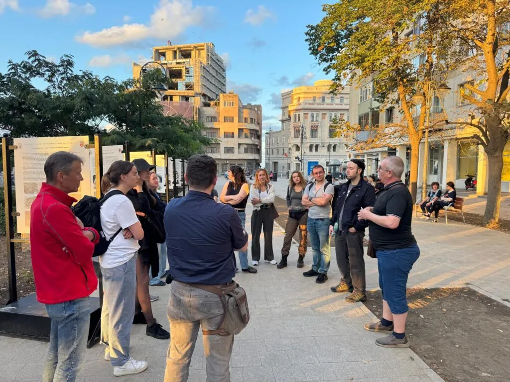 Program dedicat schimbului academic și dialogului științific la Constanța: Studenți străini, vizită la MINAC – foto 2