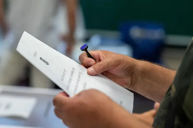 Sondaj Avangarde: AUR ar câștiga alegerile parlamentare cu 41% din voturi