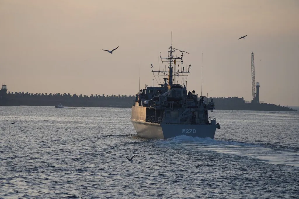 Vânătorul de mine M 270 „Sublocotenent Ion Ghiculescu”, misiune în cadrul Grupului operativ pentru combaterea minelor marine din Marea Neagră – foto 6