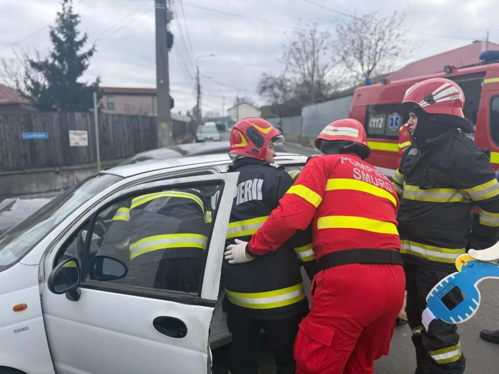 Accident la Tulcea. O femeie, încarcerată – foto 2