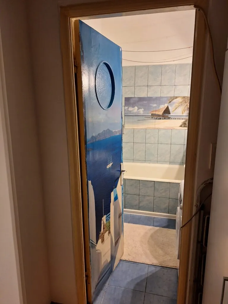 În centrul Constanței există un apartament care arată ca o vilă. Iar acum este de vânzare – foto 10