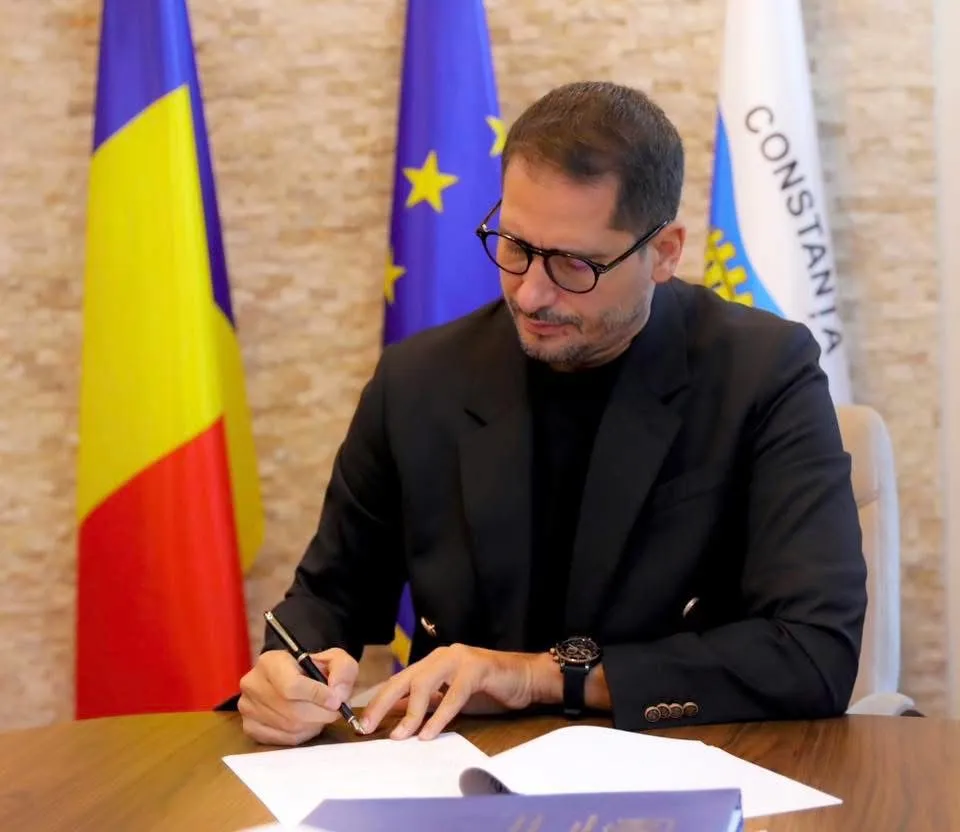 Primăria Constanța a semnat contractele de finanțare pentru parcul din Compozitori și modernizarea zonei Delfinariu – Faleză Nord – foto 4