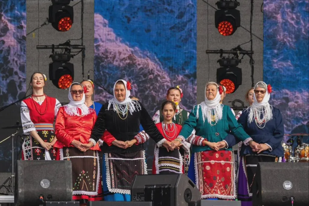 „Constanţa Multietnică” – paradă a costumelor tradiționale, duminică, în zona veche a oraşului – foto 4