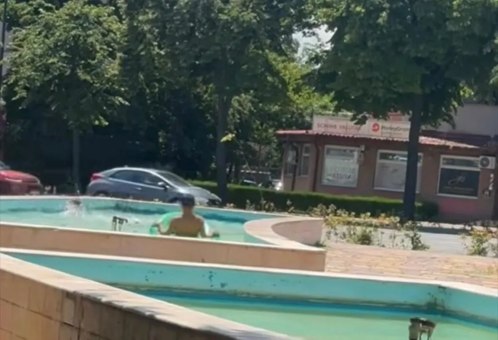 Când fântânile arteziene devin spălătorii în aer liber sau piscine… Constanța. 2026. – foto 2