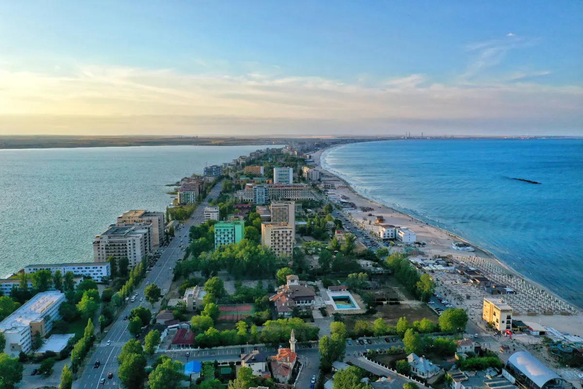 23 de terase de pe litoral, descoperite cu nereguli. Ministrul Mediului avertizează că riscă rezilierea contractelor