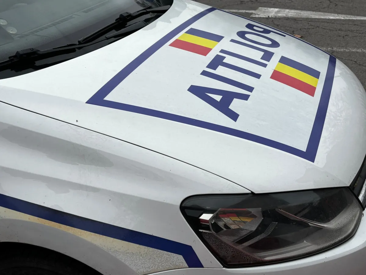 Autospecială de Poliție implicată într-un accident, la Eforie