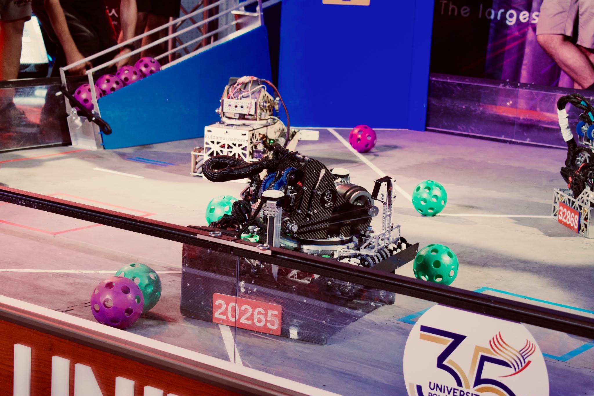 Echipa de robotică "Heart of RoBots" domină Bucharest Twin Cup 2026 și încheie sezonul DECODE ca vicecampioană mondială – foto 2