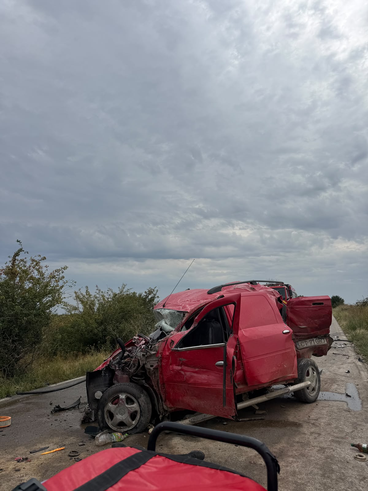 Impact mortal la ieșire din Ciocârlia. Două tiruri și un autoturism, implicate în accident – foto 2