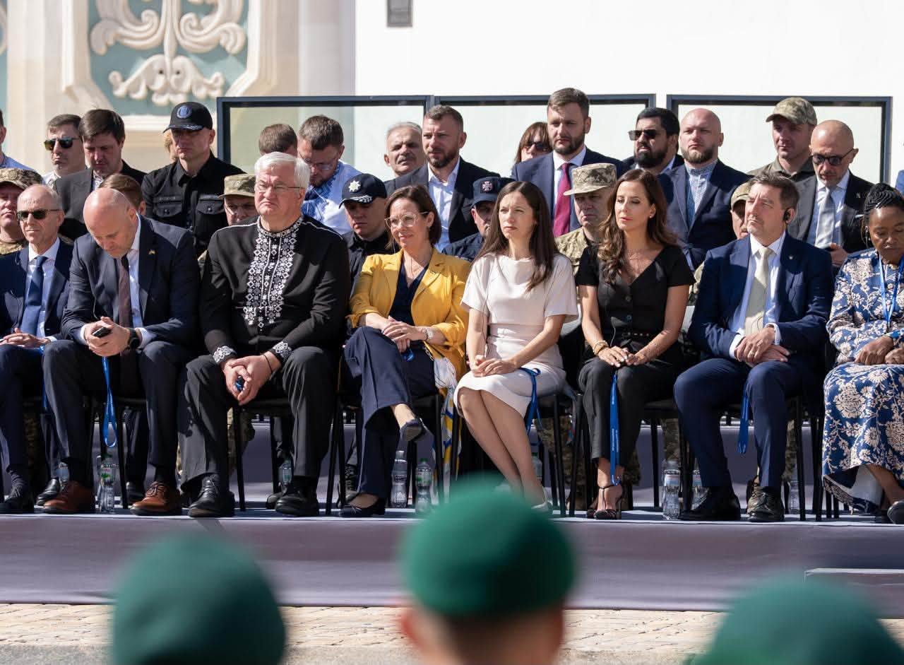Vocabular Global al Rezilienţei, lansat la Kiev. Iată ce cuvânt a propus Mirabela Grădinaru (FOTO) – foto 5