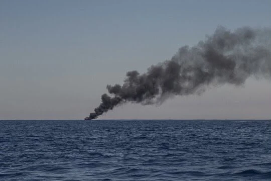 Două nave, lovite de drone în Marea Neagră, în zona economică a Bulgariei. Unul dintre vase s-ar fi scufundat