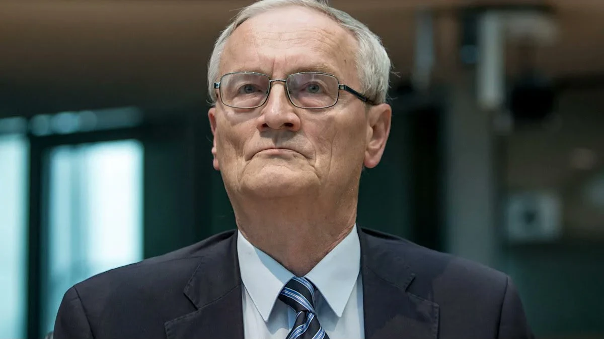 Scandal de proporții în Germania: Fostul șef al serviciului secret BND, arestat pentru spionaj și trădare