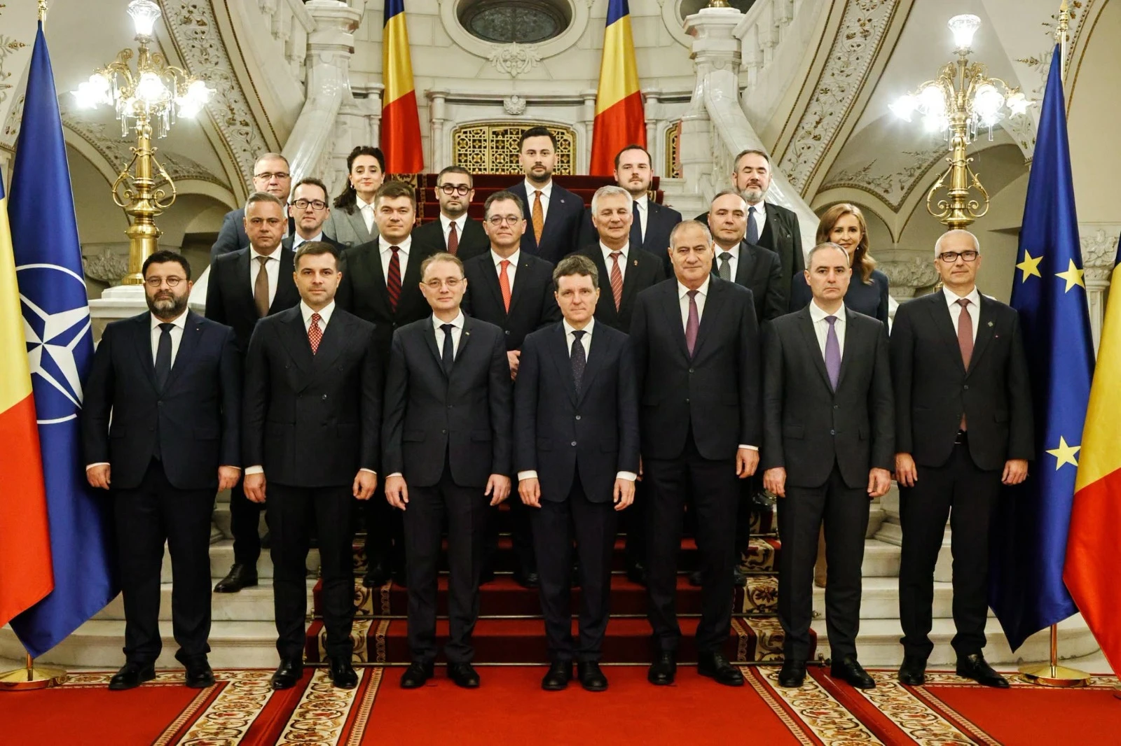 Ordonanţă de urgenţă privind structura Cabinetului, adoptată de Guvernul Niculescu