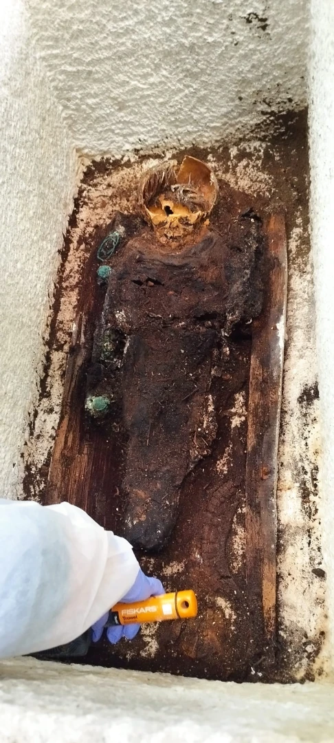 Descoperire spectaculoasă în zona Flămânda din Constanța! Un sarcofag roman de copil, găsit intact – foto 4