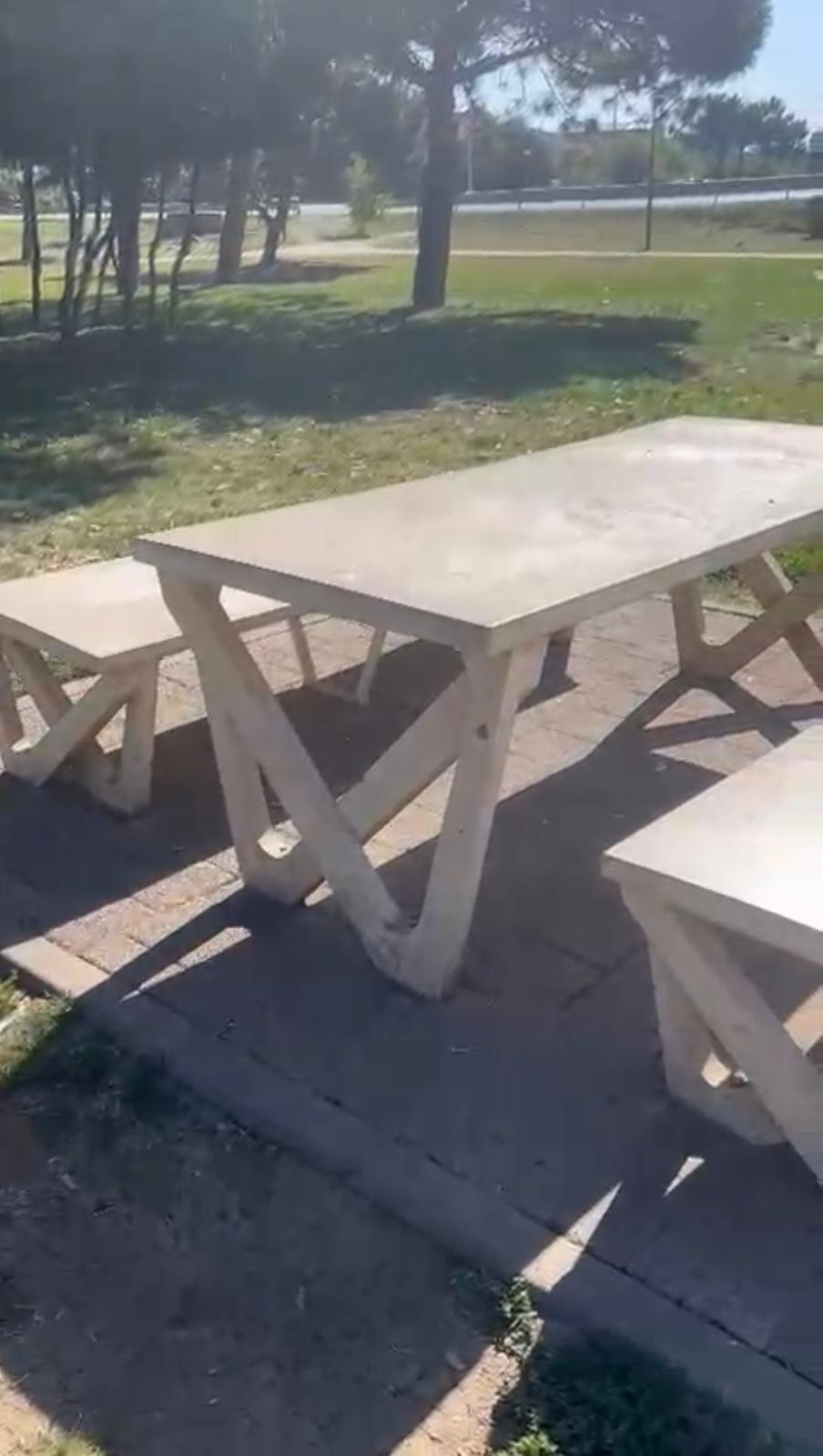 Grătare, apă curentă și foișoare, într-un parc din Dobrogea. Nu, nu este la Constanța – foto 12