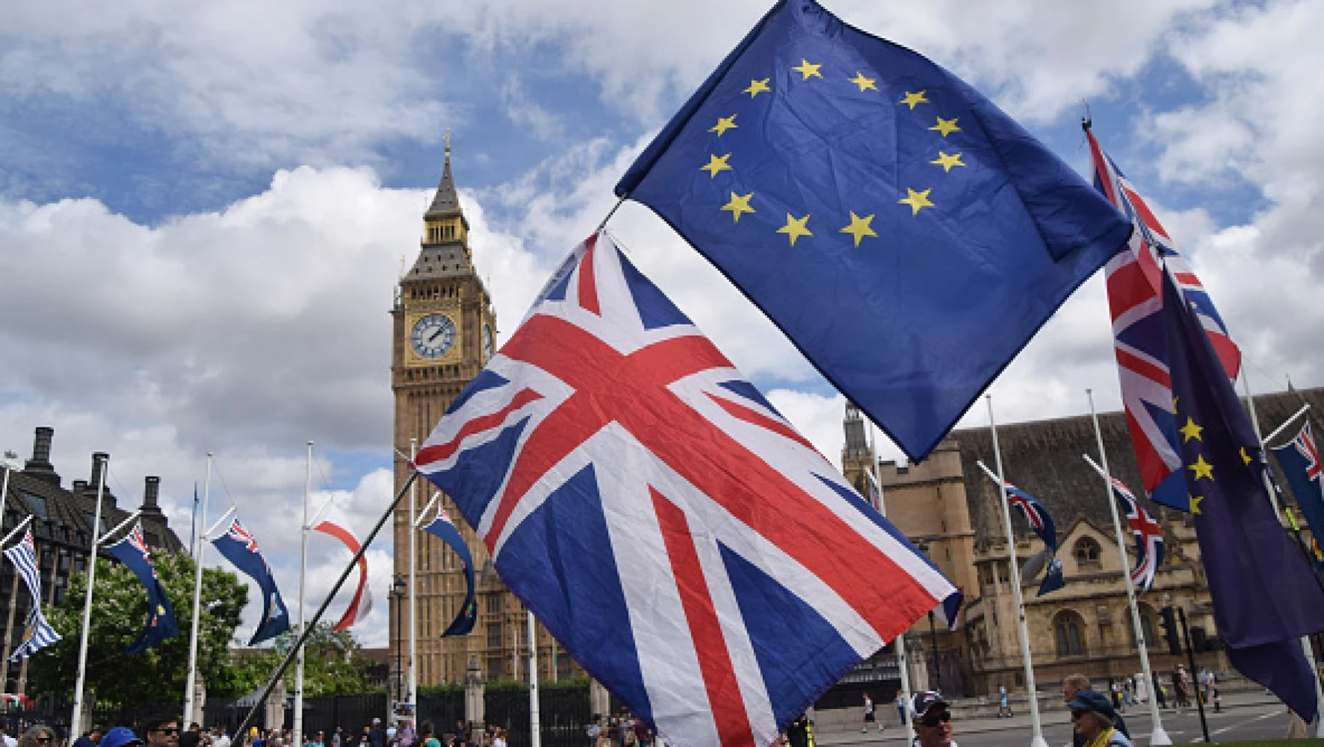 Sondaj: aproape jumătate dintre britanici susțin revenirea în Uniunea Europeană