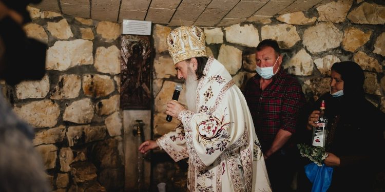 Sursa foto: Facebook- Arhiepiscopia Tomisului