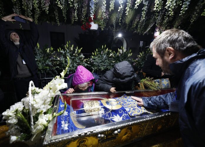 561527177_1350027516492887_7790465504344708976_n