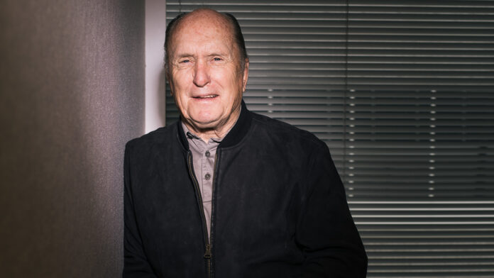 18608366_021626-kgo-ap-robert-duvall-img