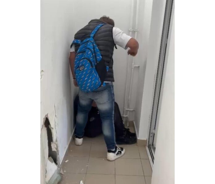 poza_latita_cu_margini
